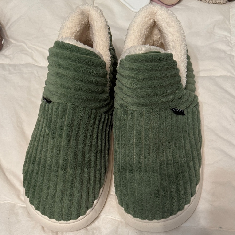Cozy Green Slippers for Women